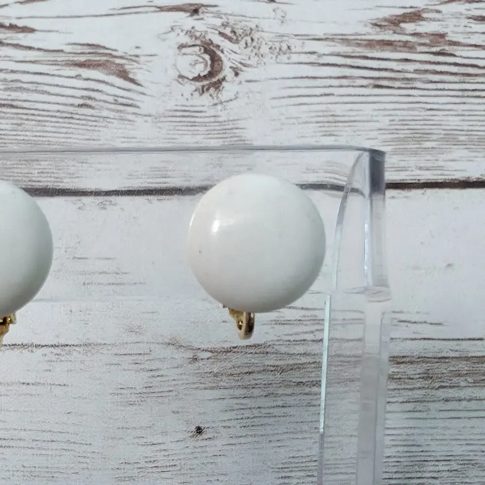 Vintage Clip On Earrings Off White Just Over 0.5